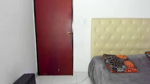 Snapshot of luissa_s1 chatting on December 4, 11:30 am Luissa online show from December 4, 11:30 am