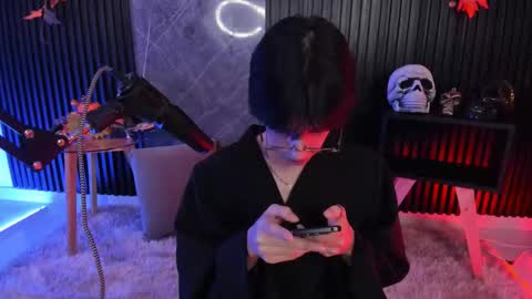 luixdust1 online show from October 23, 3:39 am