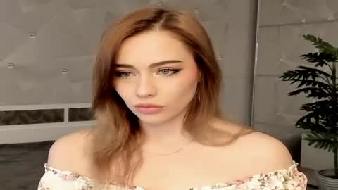 Lizzy online show from October 1, 12:22 pm