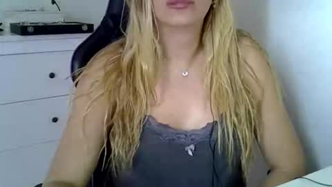 luizacandy online show from October 28, 4:31 pm