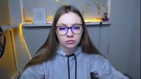 Snapshot of luizaheems_ chatting on January 4, 6:09 am Luiza online show from January 4, 6:09 am