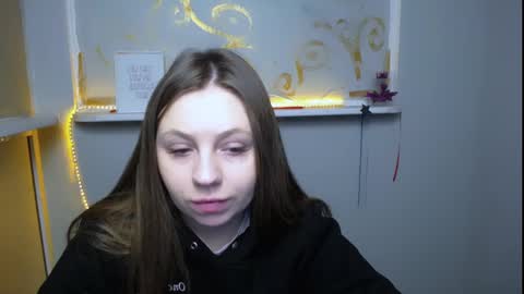 Snapshot of luizaheems_ chatting on January 21, 7:37 am Luiza online show from January 21, 7:37 am