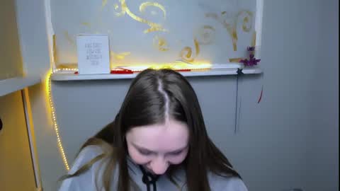 Snapshot of luizaheems_ chatting on January 23, 11:15 am Luiza online show from January 23, 11:15 am