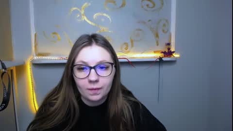 Snapshot of luizaheems_ chatting on January 31, 9:16 am Luiza online show from January 31, 9:16 am