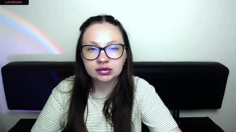 Snapshot of luizaheems_ chatting on June 5, 6:42 am Luiza online show from June 5, 6:42 am
