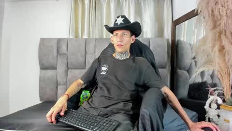 lujuriau_u online show from October 23, 2:55 am
