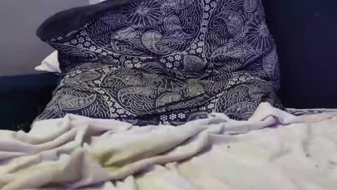 Snapshot of lukabar84 chatting on December 24, 9:55 pm lukabar84 online show from December 24, 9:55 pm