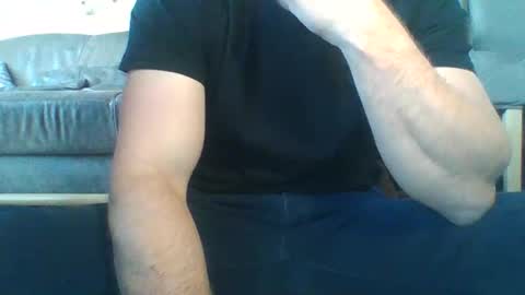 Snapshot of lukaf887 chatting on May 4, 8:43 am lukaf887 online show from May 4, 8:43 am