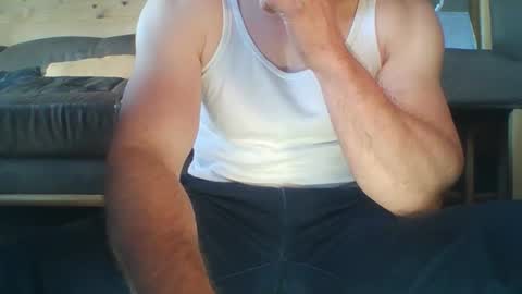 Snapshot of lukaf887 chatting on May 6, 8:41 am lukaf887 online show from May 6, 8:41 am