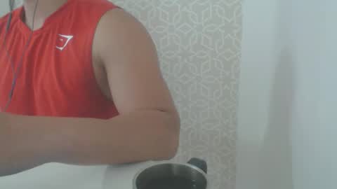 Snapshot of lukafitness chatting on November 27, 6:43 pm lukafitness online show from November 27, 6:43 pm