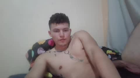 Snapshot of lukas2002alien622712 chatting on September 14, 12:10 am Lukas online show from September 14, 12:10 am