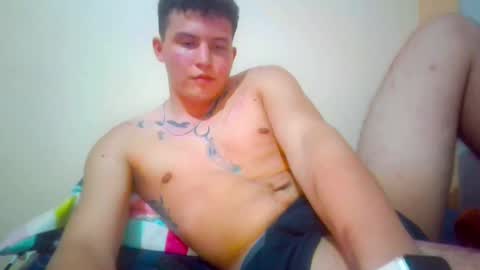 Snapshot of lukas2002alien622712 chatting on September 23, 12:57 am Lukas online show from September 23, 12:57 am