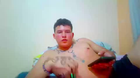 Snapshot of lukas2002alien622712 chatting on September 23, 11:52 pm Lukas online show from September 23, 11:52 pm