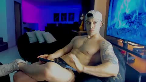 Lukas Green online show from July 11, 5:32 am