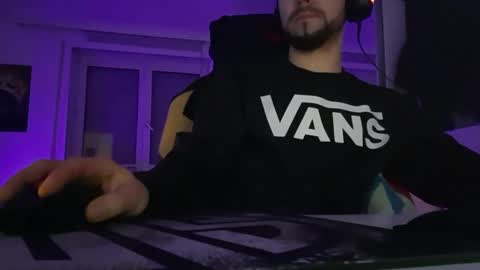 lukasschoetz online show from February 15, 6:37 pm