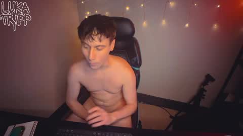 Snapshot of lukatripp chatting on May 30, 11:07 am lukatripp online show from May 30, 11:07 am