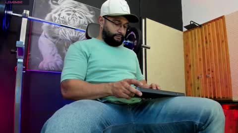 LUKE online show from February 2, 11:31 am