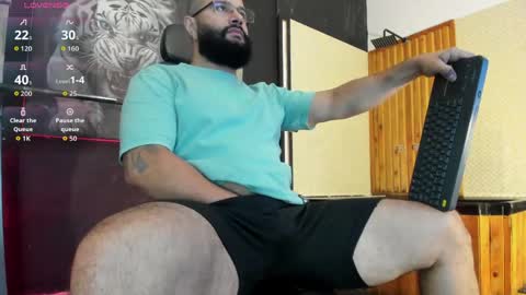 Snapshot of luke__09 chatting on June 9, 11:11 am LUKE online show from June 9, 11:11 am