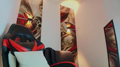 Snapshot of luke_davis01 chatting on November 26, 1:12 pm LUKE online show from November 26, 1:12 pm