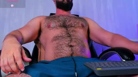 luke diaz7 online show from April 30, 12:00 pm