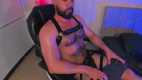 Snapshot of luke_diaz7 chatting on August 2, 12:20 am luke diaz7 online show from August 2, 12:20 am