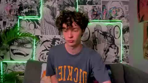 Snapshot of luke_sweet chatting on July 27, 4:14 pm Luke online show from July 27, 4:14 pm