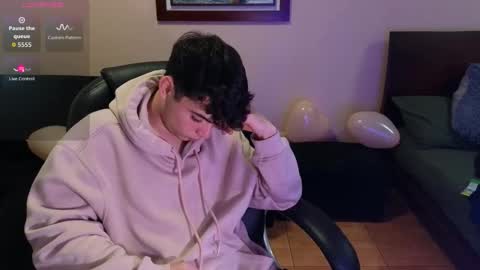 lukeboyce online show from February 5, 12:48 am