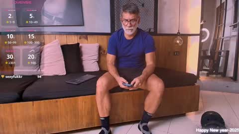 Luke Crews online show from February 2, 7:04 pm