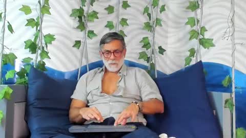 Luke Crews online show from March 3, 6:55 pm