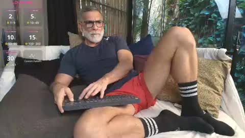 Snapshot of lukecrews chatting on July 28, 7:15 pm Luke Crews online show from July 28, 7:15 pm