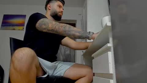 Luke online show from October 24, 11:39 am