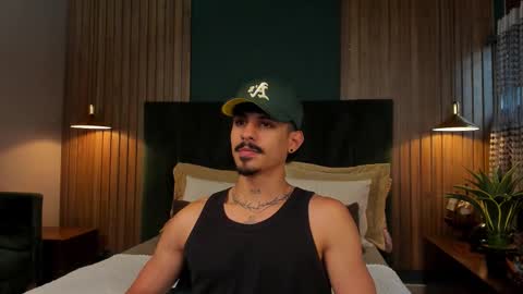 Luke Taylor online show from November 18, 11:36 am