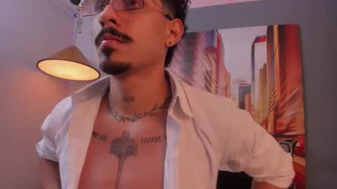 Luke Taylor online show from December 14, 10:42 am