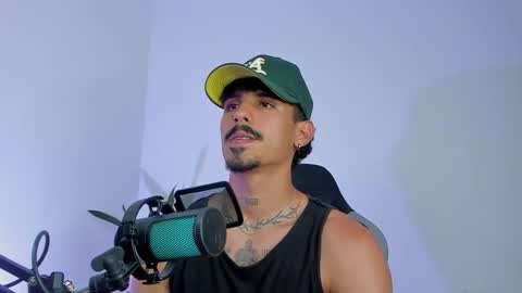 Luke Taylor online show from February 24, 12:41 am