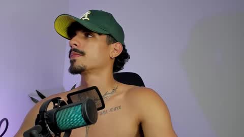 Luke Taylor online show from March 3, 3:01 am