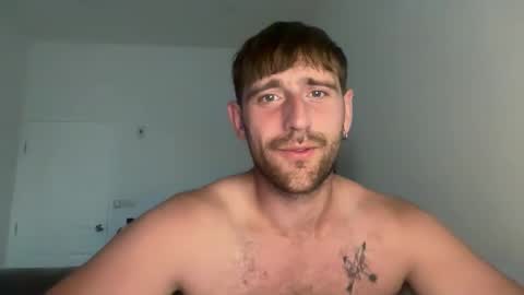Snapshot of lukegunn22 chatting on June 2, 11:07 pm MR. Luke Gunn online show from June 2, 11:07 pm