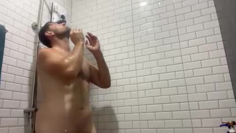 Snapshot of lukegunn22 chatting on June 3, 11:21 pm MR. Luke Gunn online show from June 3, 11:21 pm