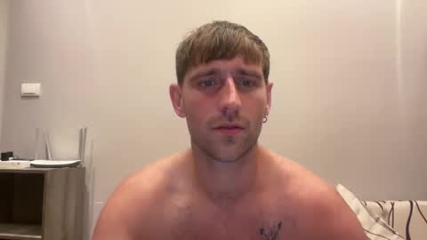 Snapshot of lukegunn22 chatting on June 5, 12:50 am MR. Luke Gunn online show from June 5, 12:50 am