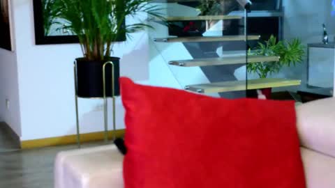 Lukhas f4f online show from November 16, 11:10 pm