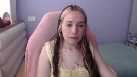 Snapshot of lula_05 chatting on April 20, 6:42 pm Vicky online show from April 20, 6:42 pm
