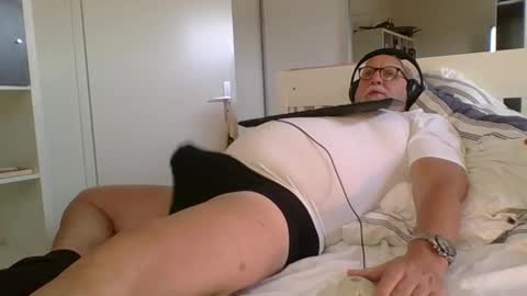 Snapshot of luley58 chatting on December 26, 9:01 am luley58 online show from December 26, 9:01 am