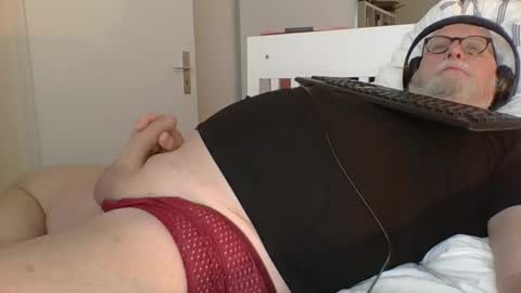 Snapshot of luley58 chatting on January 14, 7:06 am luley58 online show from January 14, 7:06 am