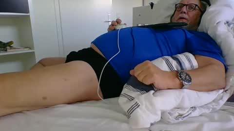 Snapshot of luley58 chatting on February 1, 1:30 pm luley58 online show from February 1, 1:30 pm