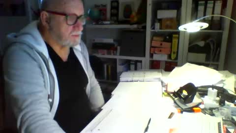 Snapshot of luley58 chatting on December 16, 7:24 am luley58 online show from December 16, 7:24 am