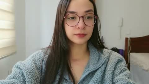 Luli online show from June 19, 1:04 pm