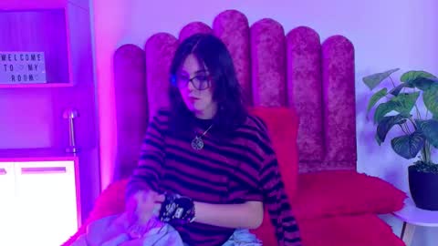 Cookie  online show from November 19, 11:54 am