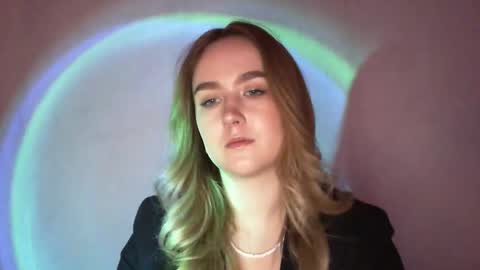 Snapshot of lulu_baby1 chatting on February 6, 3:52 pm Lulu Baby18 online show from February 6, 3:52 pm