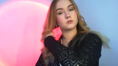 Snapshot of lulu_baby1 chatting on February 8, 1:22 pm Lulu Baby18 online show from February 8, 1:22 pm