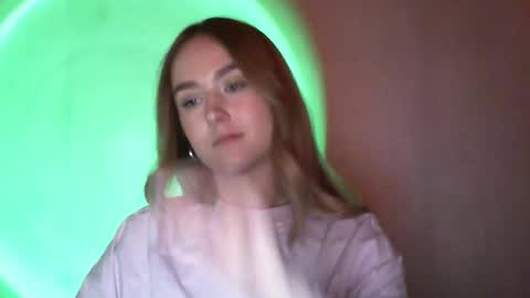 Snapshot of lulu_baby1 chatting on February 11, 6:55 pm Lulu Baby18 online show from February 11, 6:55 pm