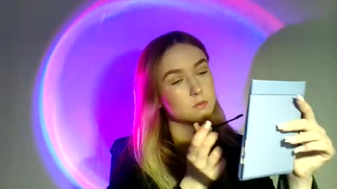 Snapshot of lulu_baby1 chatting on February 22, 2:08 pm Lulu Baby18 online show from February 22, 2:08 pm